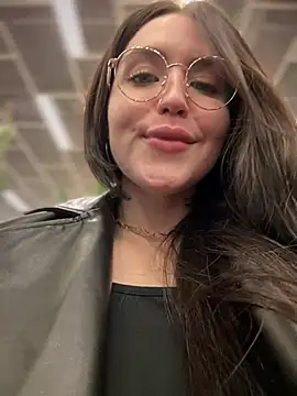 Snapshot of meow_girl chatting on January 26, 2:08 pm meow girl online show from January 26, 2:08 pm