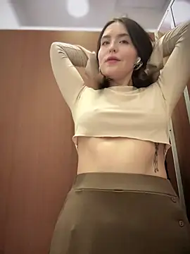 Snapshot of meow_girl chatting on February 2, 10:13 am meow girl online show from February 2, 10:13 am