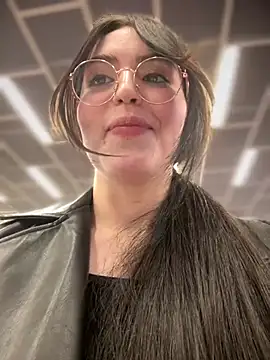 Snapshot of meow_girl chatting on February 27, 1:17 pm meow girl online show from February 27, 1:17 pm