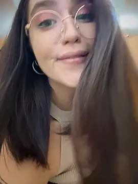 meow girl online show from November 17, 4:57 pm