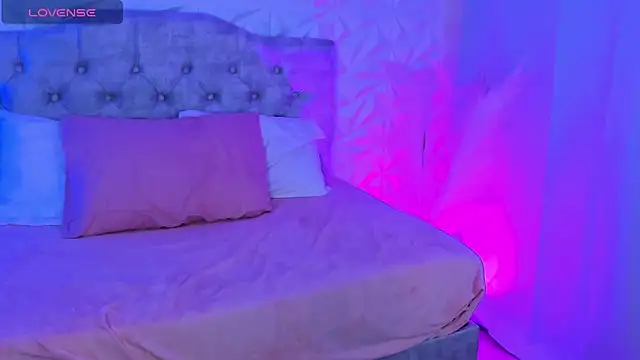 Snapshot of Miss_Ivy4 chatting on March 12, 12:42 am Miss Ivy4 online show from March 12, 12:42 am