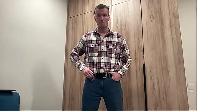 cute mark online show from March 17, 6:44 pm