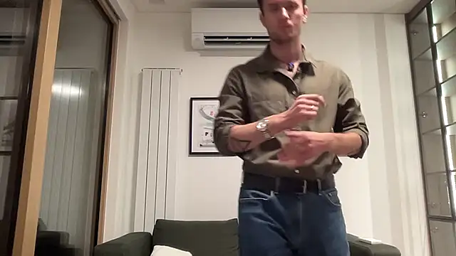 Snapshot of cute_mark chatting on August 5, 8:00 pm cute mark online show from August 5, 8:00 pm