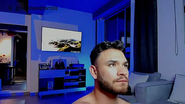 Snapshot of Maximo_Marcelo chatting on January 9, 12:03 am Maximo Marcelo online show from January 9, 12:03 am