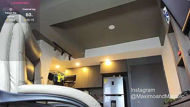 Snapshot of Maximo_Marcelo chatting on September 17, 11:12 am Maximo Marcelo online show from September 17, 11:12 am