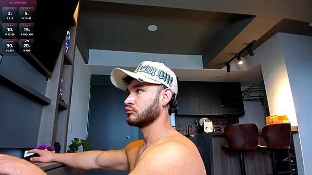 Snapshot of Maximo_Marcelo chatting on October 30, 11:11 am Maximo Marcelo online show from October 30, 11:11 am