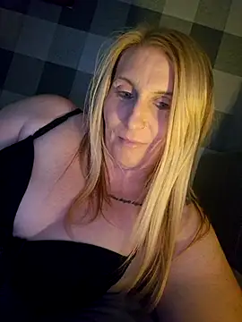 Northern Tease online show from February 22, 9:57 pm