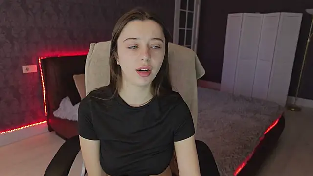 DinaCandy online show from March 14, 11:34 am