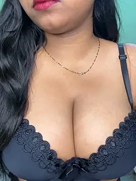 Snapshot of Ishaani_0 chatting on May 22, 6:24 pm Ishaani 0 online show from May 22, 6:24 pm