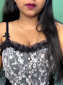 Snapshot of Ishaani_0 chatting on June 5, 7:19 pm Ishaani 0 online show from June 5, 7:19 pm