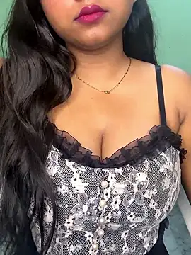 Snapshot of Ishaani_0 chatting on June 11, 2:53 am Ishaani 0 online show from June 11, 2:53 am