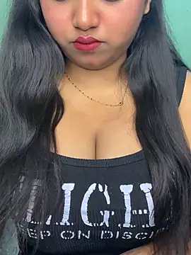 Snapshot of Ishaani_0 chatting on June 23, 5:44 pm Ishaani 0 online show from June 23, 5:44 pm