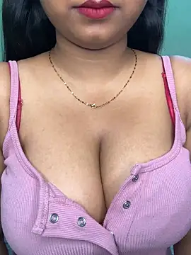 Snapshot of Ishaani_0 chatting on June 27, 6:57 pm Ishaani 0 online show from June 27, 6:57 pm