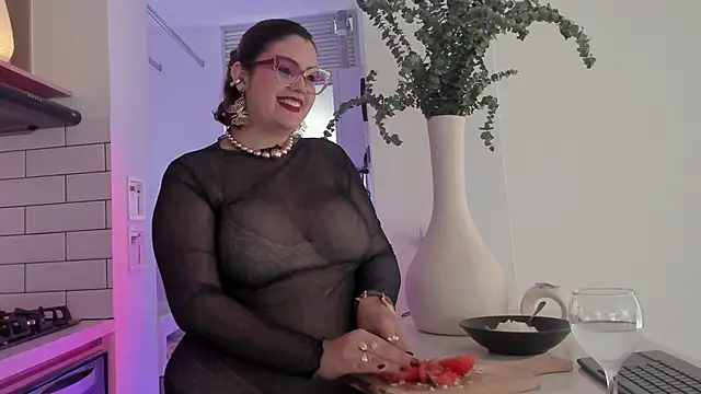 Snapshot of Candelariia_ chatting on March 6, 7:21 pm Candelariia online show from March 6, 7:21 pm