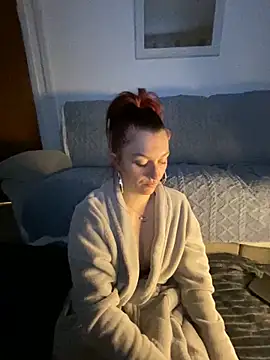 Snapshot of Stoner_BarbieXX chatting on January 14, 10:12 pm Stoner BarbieXX online show from January 14, 10:12 pm