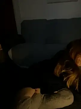 Snapshot of Stoner_BarbieXX chatting on November 29, 11:30 pm Stoner BarbieXX online show from November 29, 11:30 pm