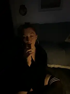 Stoner BarbieXX online show from December 19, 11:01 pm