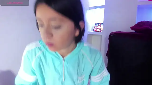 zoe connor19 online show from February 19, 8:05 pm