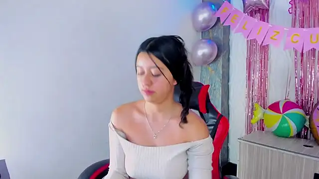 zoe connor19 online show from July 9, 9:41 pm
