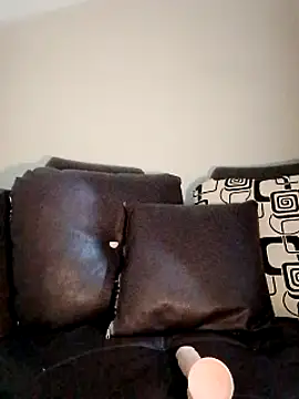 Snapshot of chloewildd_ chatting on January 11, 12:22 am chloewildd online show from January 11, 12:22 am