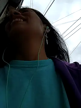 Snapshot of chloewildd_ chatting on September 14, 5:01 pm chloewildd online show from September 14, 5:01 pm