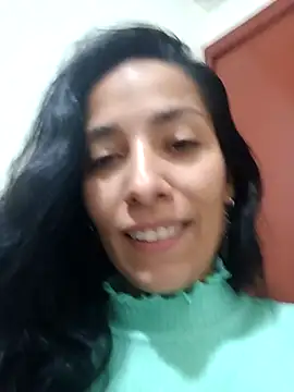 Snapshot of chloewildd_ chatting on September 28, 1:49 pm chloewildd online show from September 28, 1:49 pm