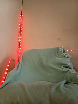 Snapshot of chloewildd_ chatting on November 10, 3:00 pm chloewildd online show from November 10, 3:00 pm