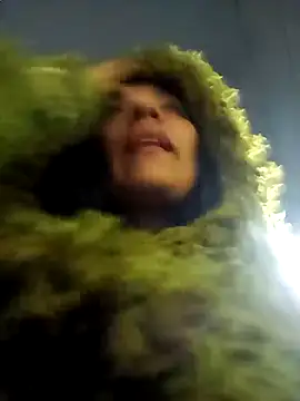 Snapshot of chloewildd_ chatting on February 8, 2:26 am chloewildd online show from February 8, 2:26 am