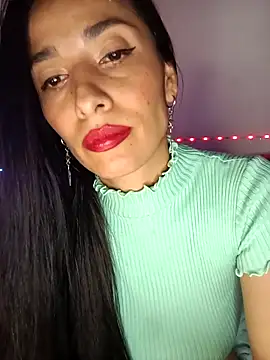 chloewildd  online show from May 10, 10:26 pm