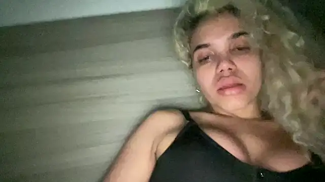 brithneysquirt online show from February 9, 8:40 am