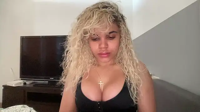 brithneysquirt online show from February 28, 9:21 am