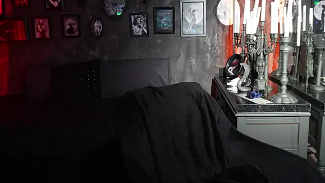 Morgan Hilll  online show from March 9, 12:20 pm