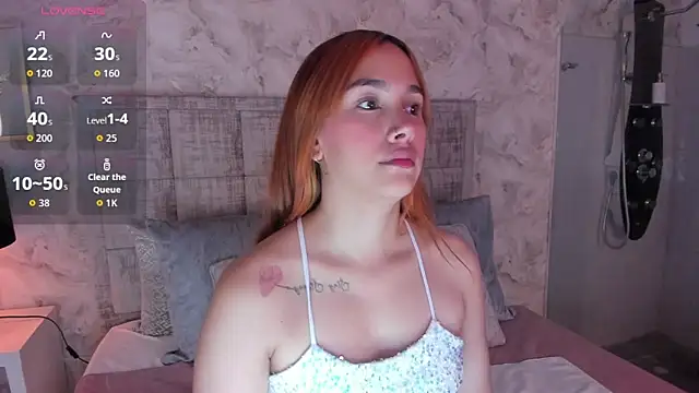 AdeleAndersonn online show from March 14, 1:05 pm