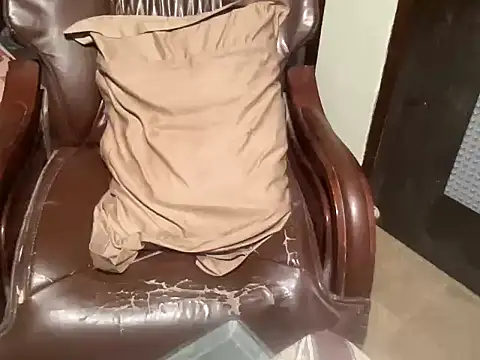 Snapshot of yourhero3466 chatting on October 15, 4:40 pm yourhero3466 online show from October 15, 4:40 pm