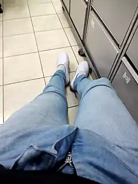 Snapshot of gatmoreno1 chatting on October 4, 2:26 pm gatmoreno1 online show from October 4, 2:26 pm