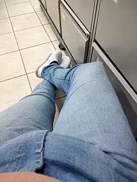 Snapshot of gatmoreno1 chatting on October 11, 2:37 pm gatmoreno1 online show from October 11, 2:37 pm