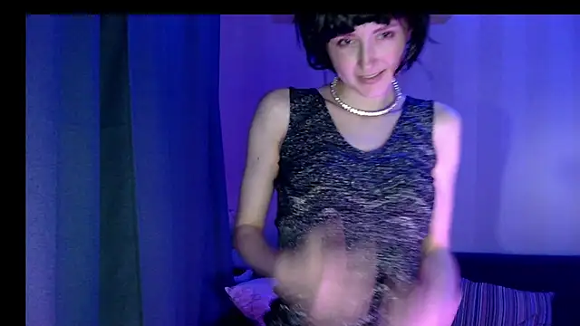 Snapshot of LilyXSky chatting on February 21, 3:54 pm LilyXSky online show from February 21, 3:54 pm