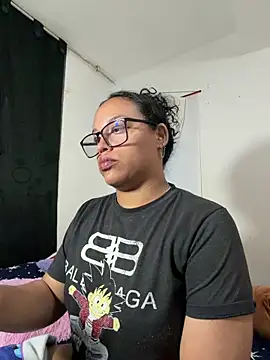Snapshot of angela_angels_ chatting on July 2, 3:23 am angela angels online show from July 2, 3:23 am