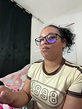Snapshot of angela_angels_ chatting on July 22, 1:41 am angela angels online show from July 22, 1:41 am