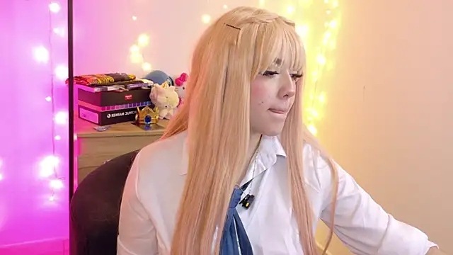 Snapshot of p3ach1 chatting on November 10, 11:59 pm p3ach1 online show from November 10, 11:59 pm