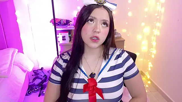 Snapshot of p3ach1 chatting on November 24, 1:49 am p3ach1 online show from November 24, 1:49 am