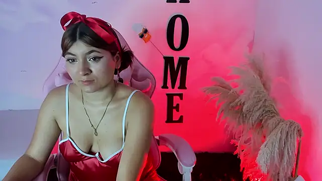 Snapshot of carolayrosse chatting on February 12, 3:07 am carolayrosse online show from February 12, 3:07 am