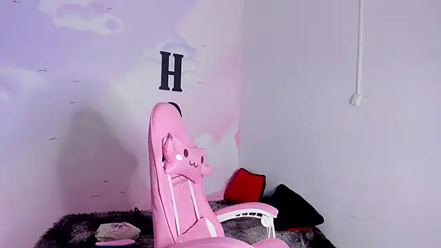 Snapshot of carolayrosse chatting on February 15, 2:26 am carolayrosse online show from February 15, 2:26 am