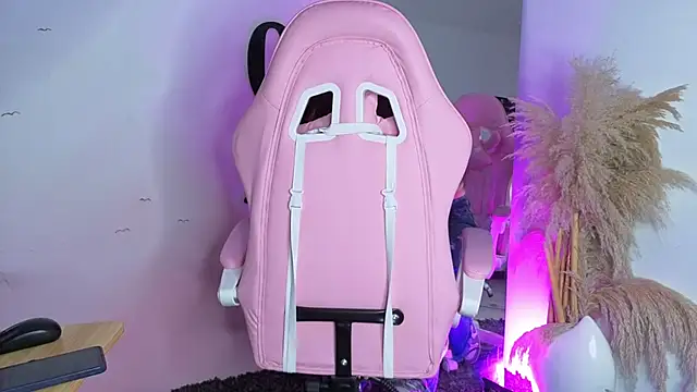 Snapshot of carolayrosse chatting on September 9, 3:28 am carolayrosse online show from September 9, 3:28 am