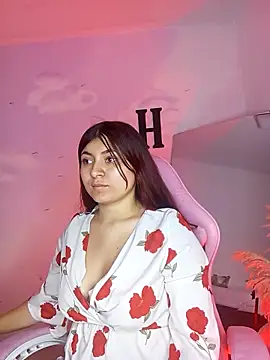 Snapshot of carolayrosse chatting on October 28, 4:05 am carolayrosse online show from October 28, 4:05 am