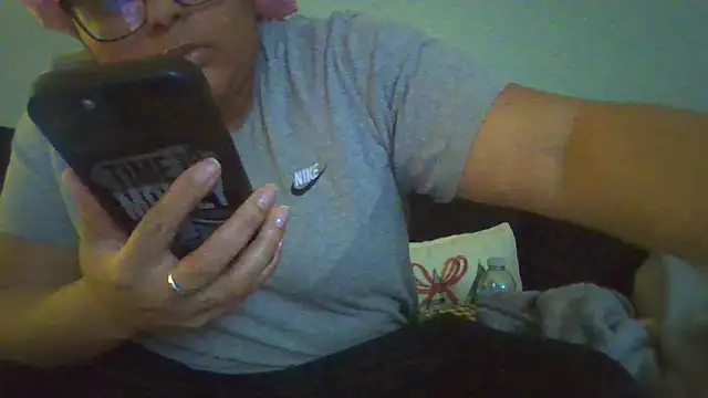 vanilla chocolate23 online show from December 13, 5:10 pm