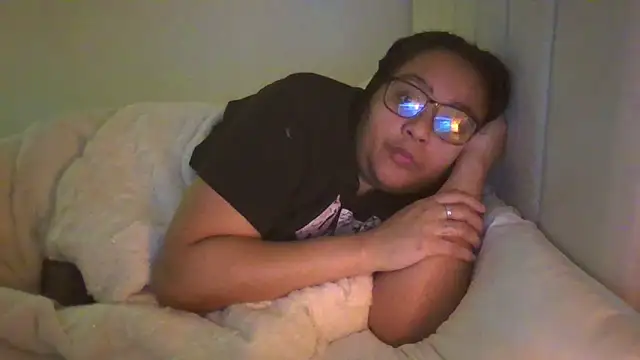 vanilla chocolate23 online show from December 31, 8:48 am