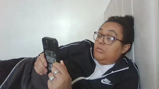 vanilla chocolate23 online show from February 5, 10:41 am