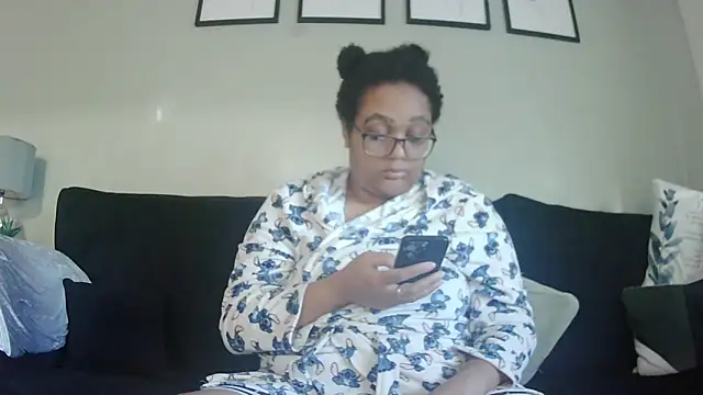 vanilla chocolate23 online show from October 24, 8:11 am