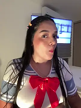 Snapshot of kenndall_21 chatting on October 28, 1:53 am kenndall 21 online show from October 28, 1:53 am